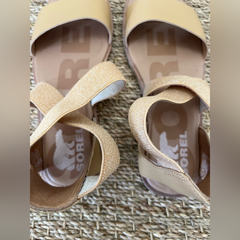 Sorel Women's Beige Cross-Strap Sandals, Size: 7 - Picture 9 of 9